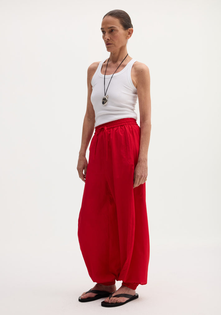 Balloon track pants | red