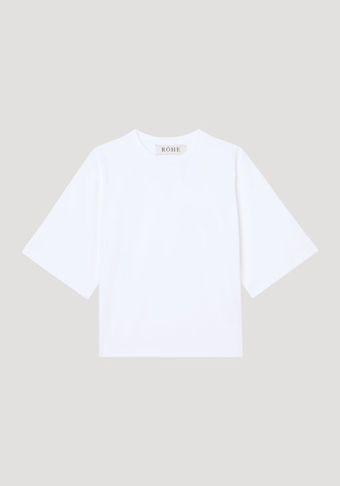 Fitted logo T-shirt in optic white featuring a crew neck, tapered elbow-length sleeves with subtle logo embroidery, crafted from crisp 100% cotton.