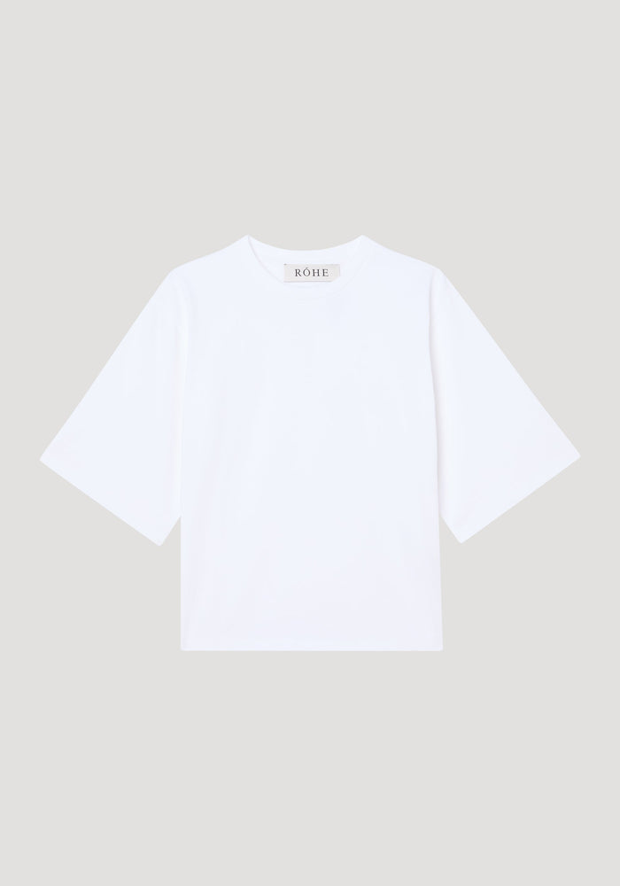 Fitted logo T-shirt in optic white featuring a crew neck, tapered elbow-length sleeves with subtle logo embroidery, crafted from crisp 100% cotton.