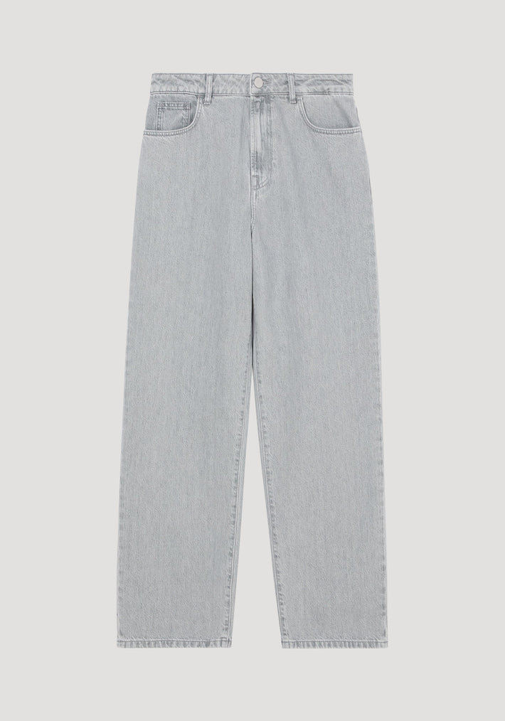 Signature baggy fit denim in mid grey, featuring a low-waist, wide-leg design, belt loops, front pockets, and a zip fly with button closure.