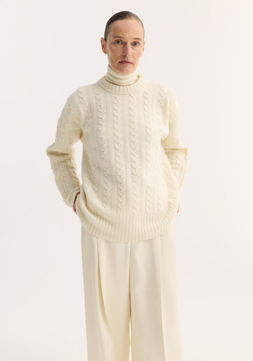Cable knit jumper | off white