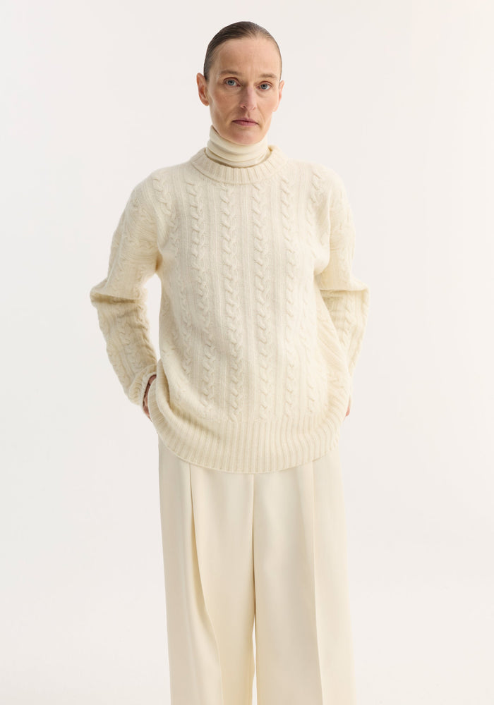 Cable knit jumper | off white