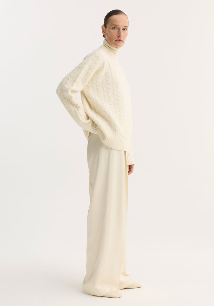 Cable knit jumper | off white