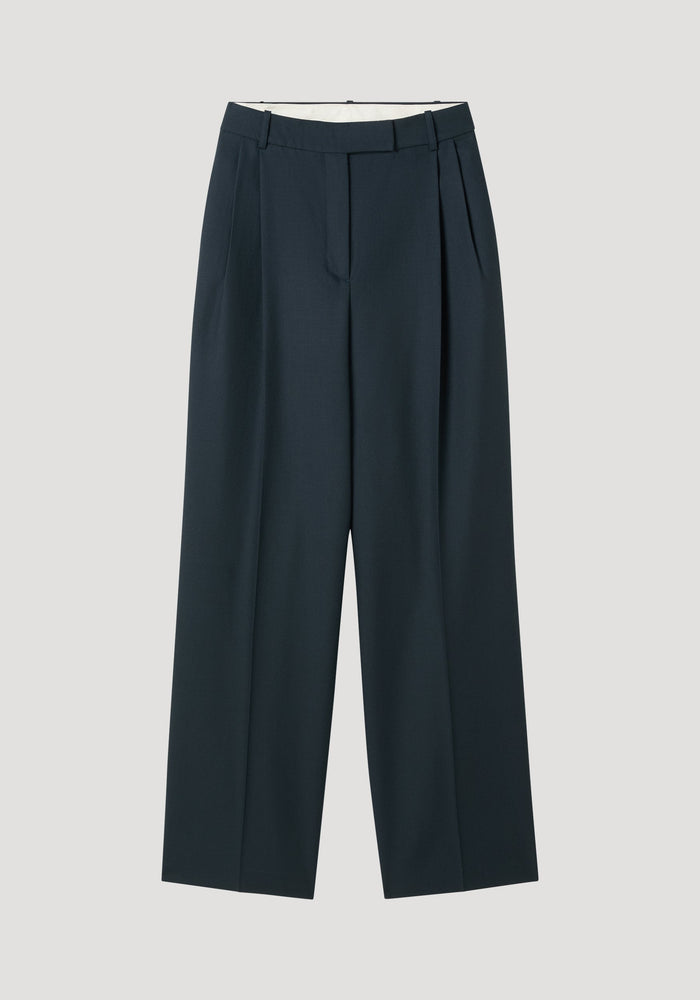 Mid-waist tailored trousers | storm, featuring wide legs, a tailored waistband with belt loops, hidden closure, and double pleats for a refined, relaxed fit.