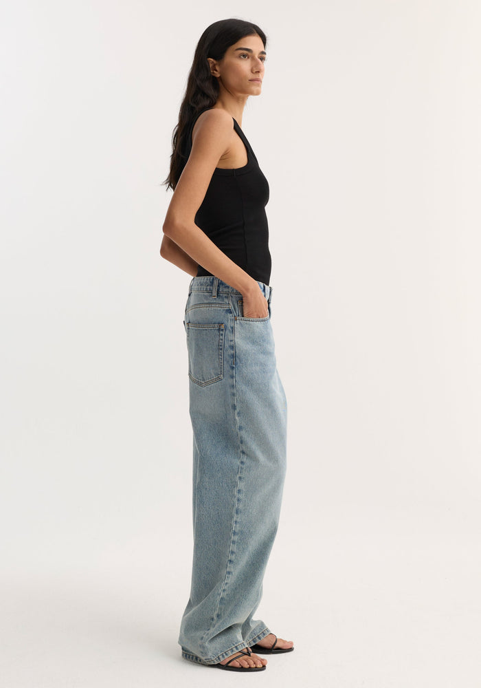 Merino scoop neck top | black