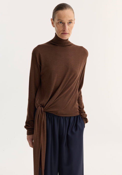 4-sleeved knitted jumper | brown