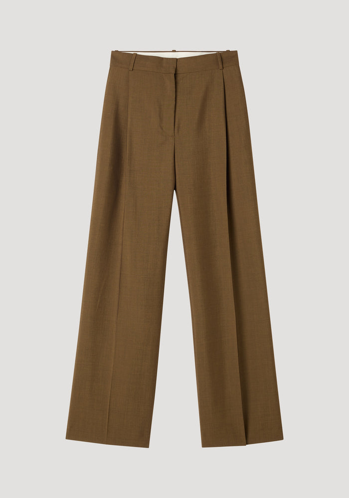 Relaxed straight leg trousers | golden brown