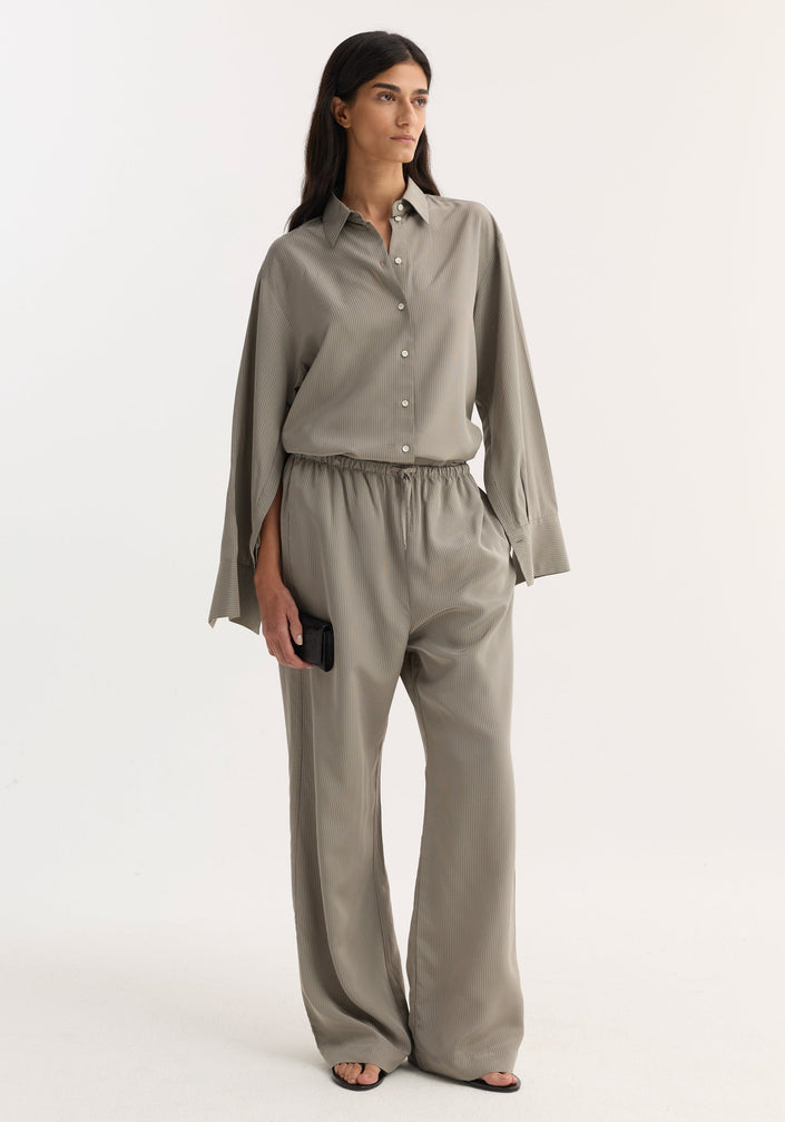 Relaxed fit trousers | light grey stripe