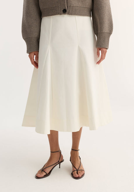 Sculptural cotton skirt | paper white