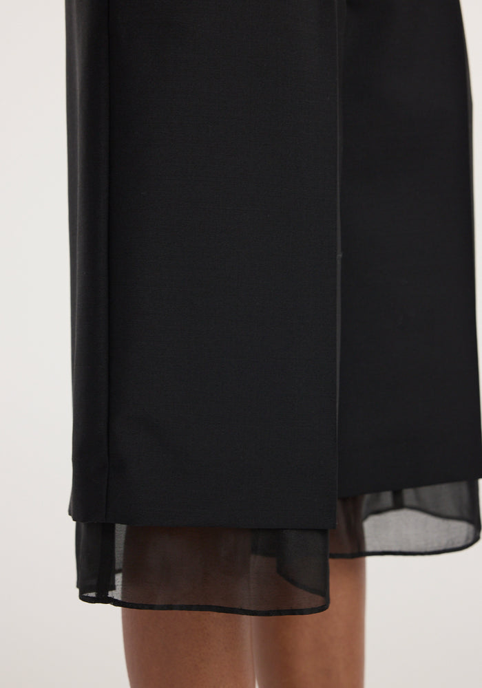 Organza lined shorts | black