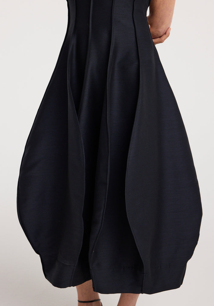 Open back tulip dress | night