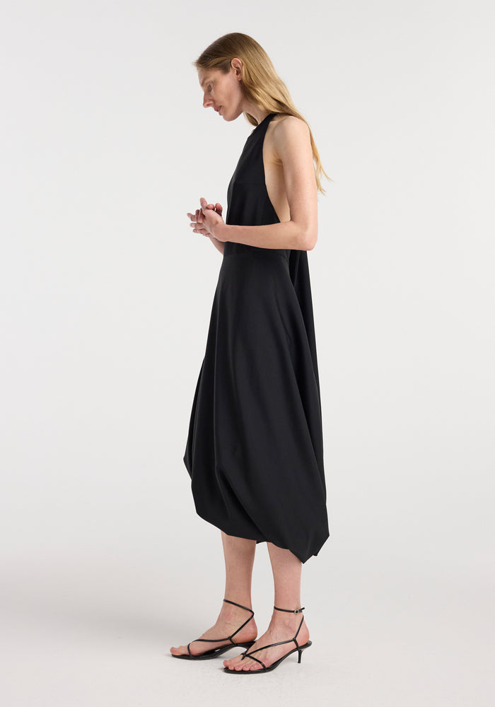 Twisted cape dress | black