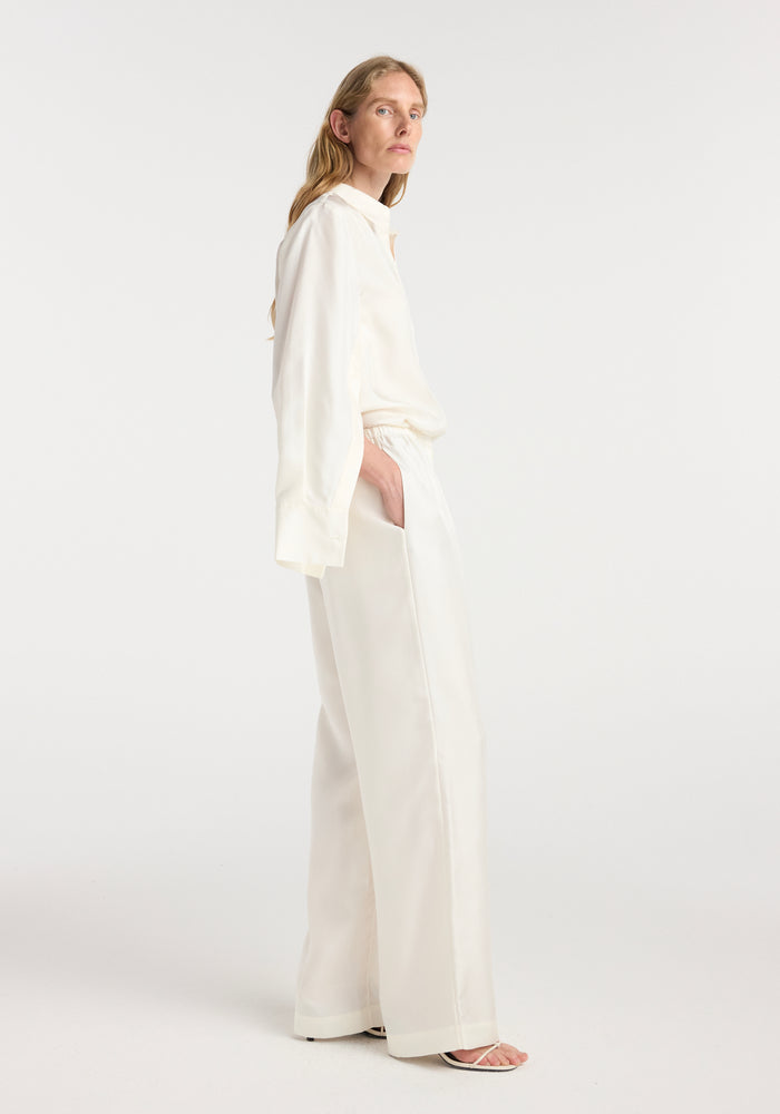 Silk relaxed trousers | cream