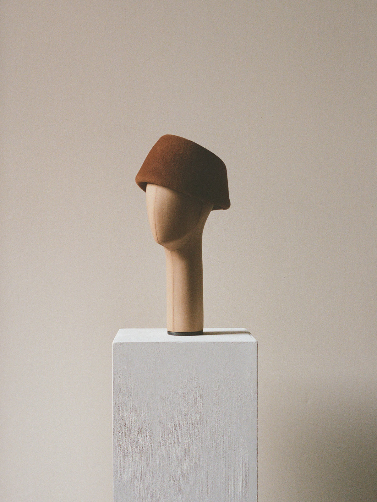 Velvet Hat, Amara | cinnamon