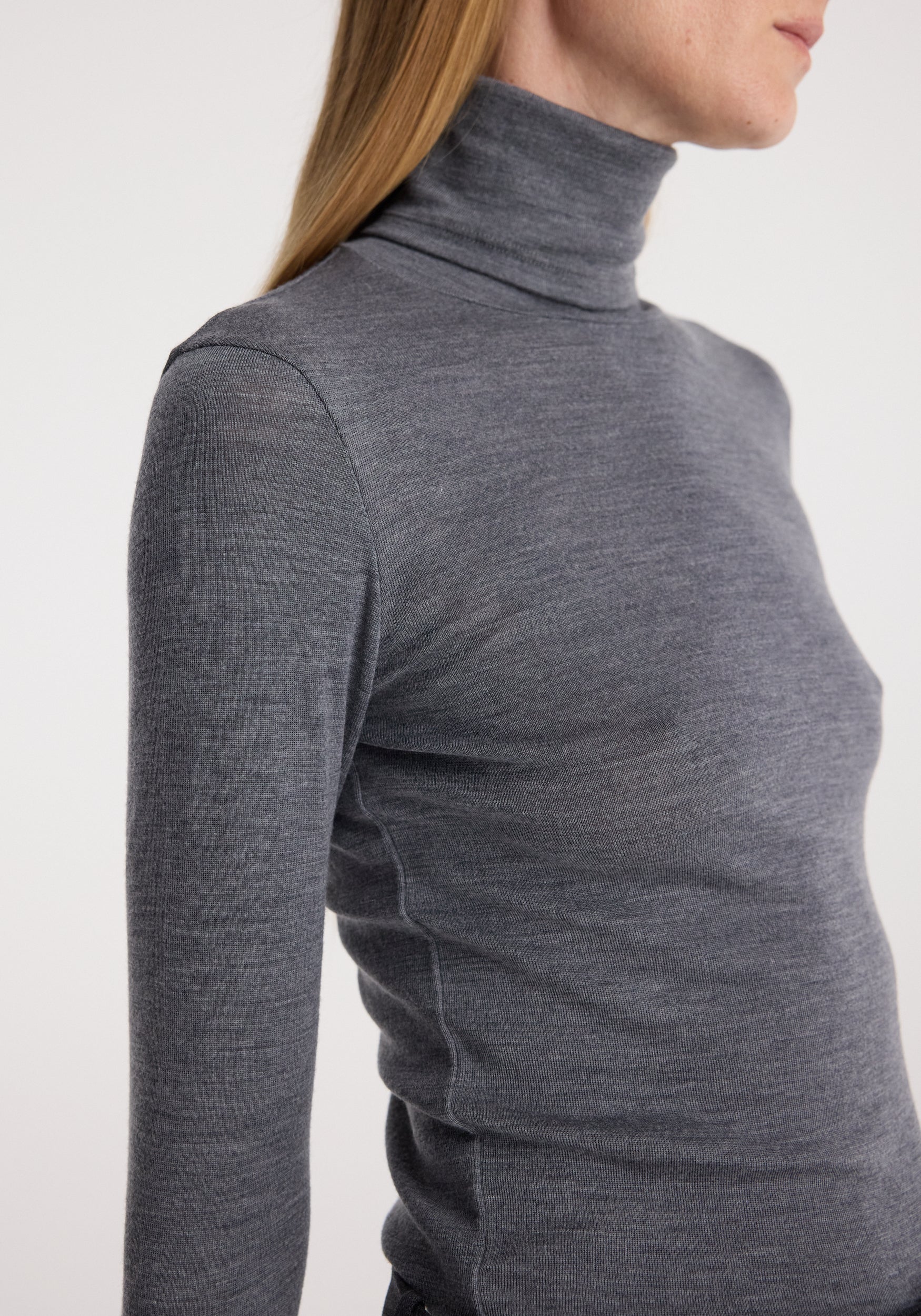 Fine merino turtleneck | mid grey melange