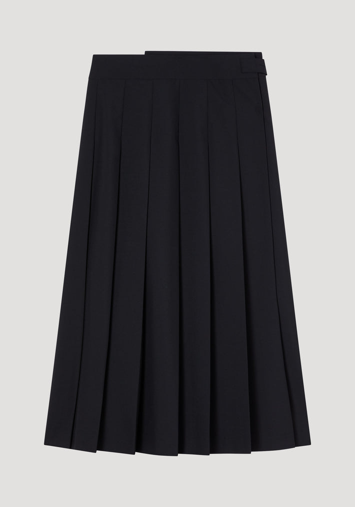 Plissé wrap skirt in black featuring a mid-length pleated design, adjustable placket strap closure, and belt detail for a refined silhouette.