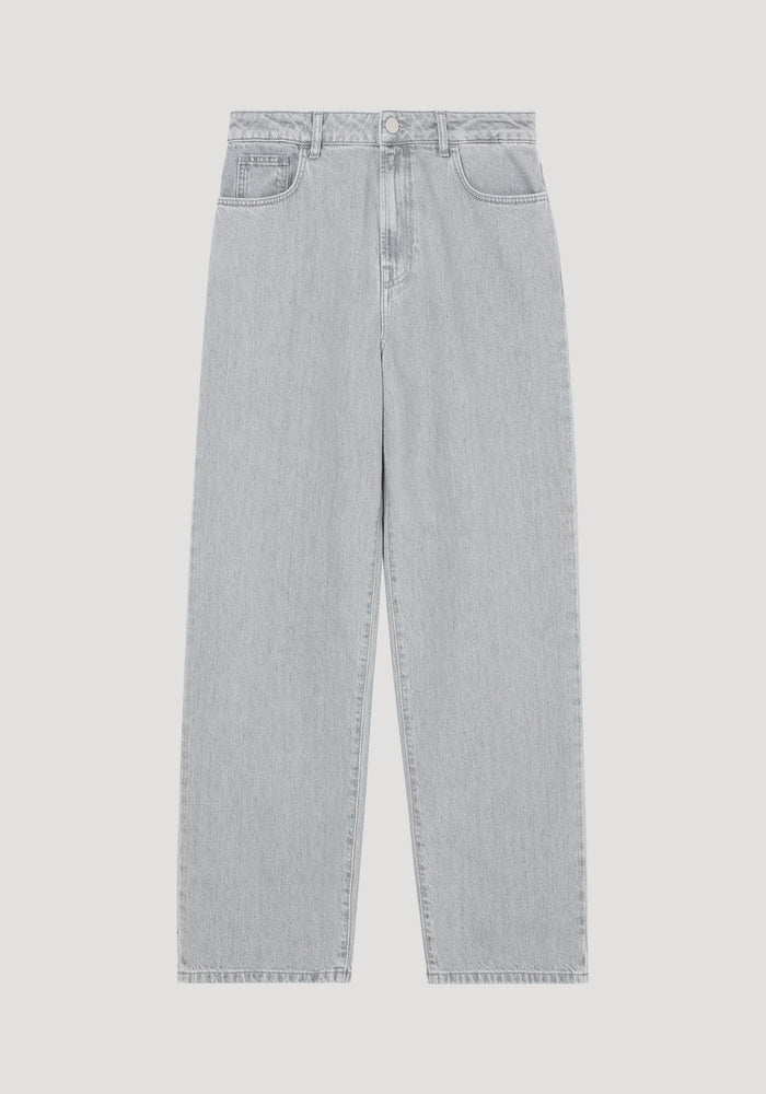 Signature baggy fit denim in mid grey, featuring a low-waist, wide-leg design, belt loops, front pockets, and a zip fly with button closure.