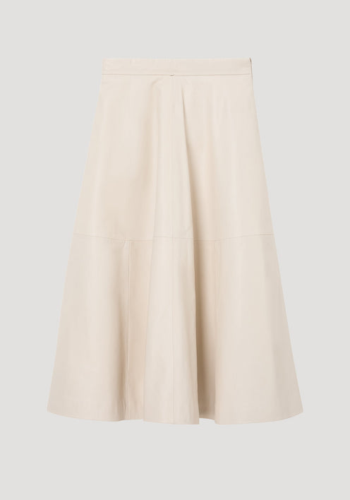 A-line leather skirt | chalk: Cream A-line midi skirt with croco embossing, soft leather, minimalist waistband, and horizontal panel seam, creating a subtly flared silhouette.