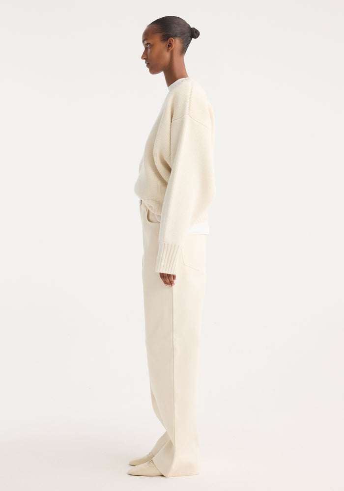 Sculptural compact crewneck | off white