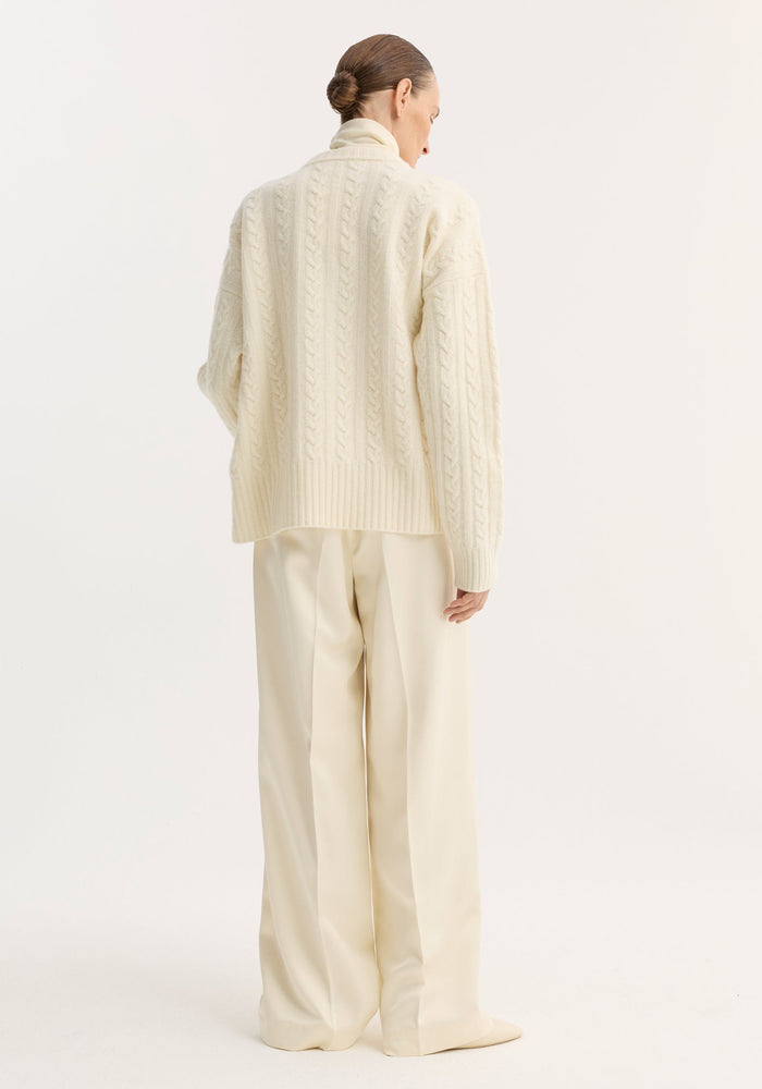 Cable knit jumper | off white