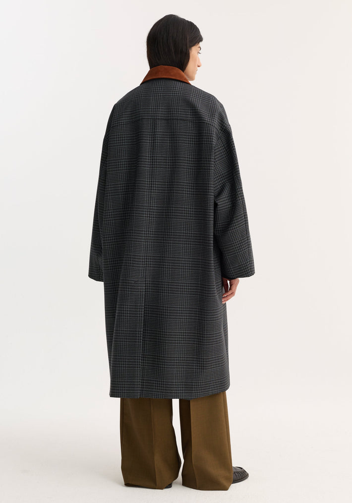 Suede collar check coat | black / grey check