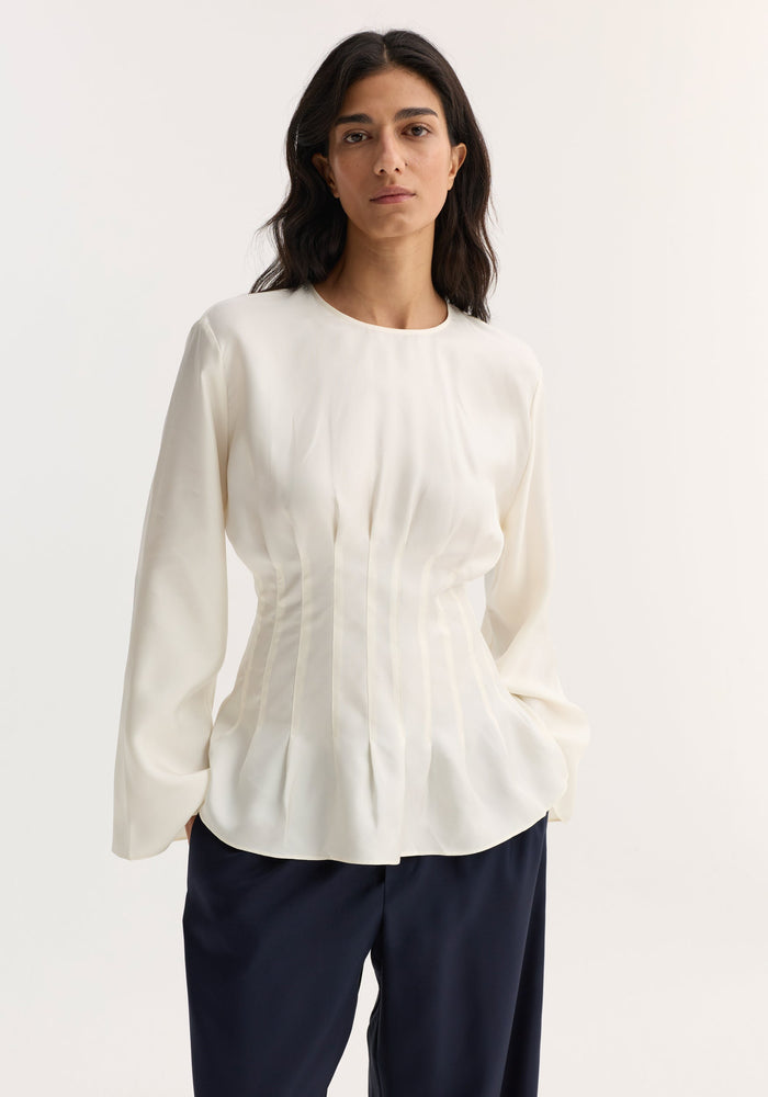 Pleated silk top | cream