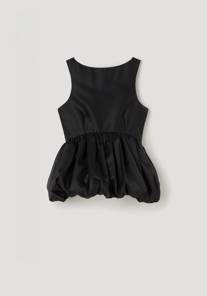 Voluminous boat-neck top | black