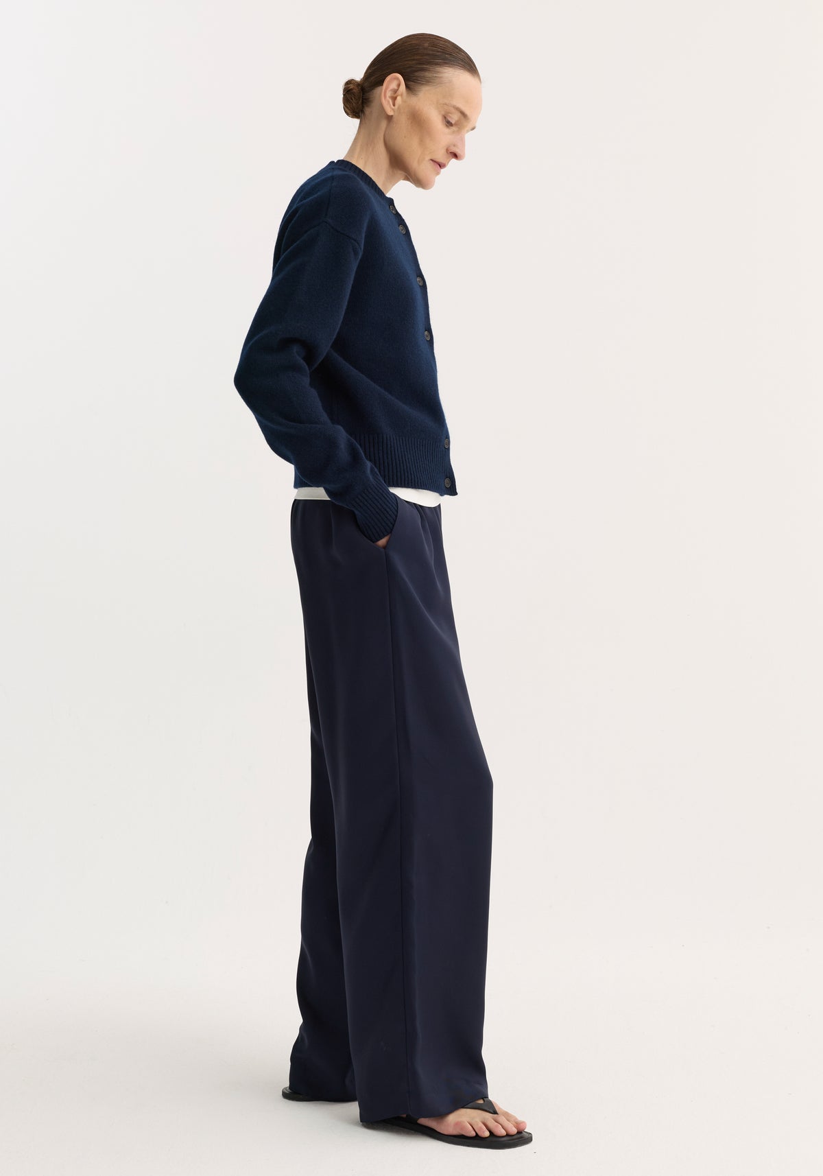 Short boiled cardigan | navy