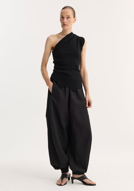 Off-shoulder top | black