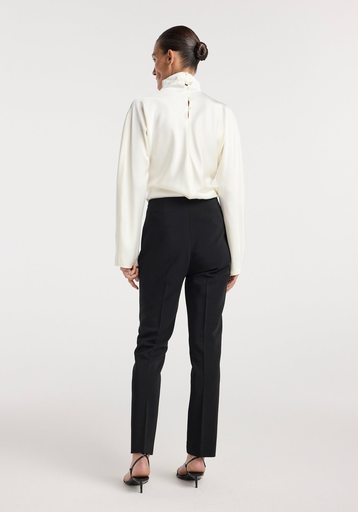 Cigarette leg trousers | black