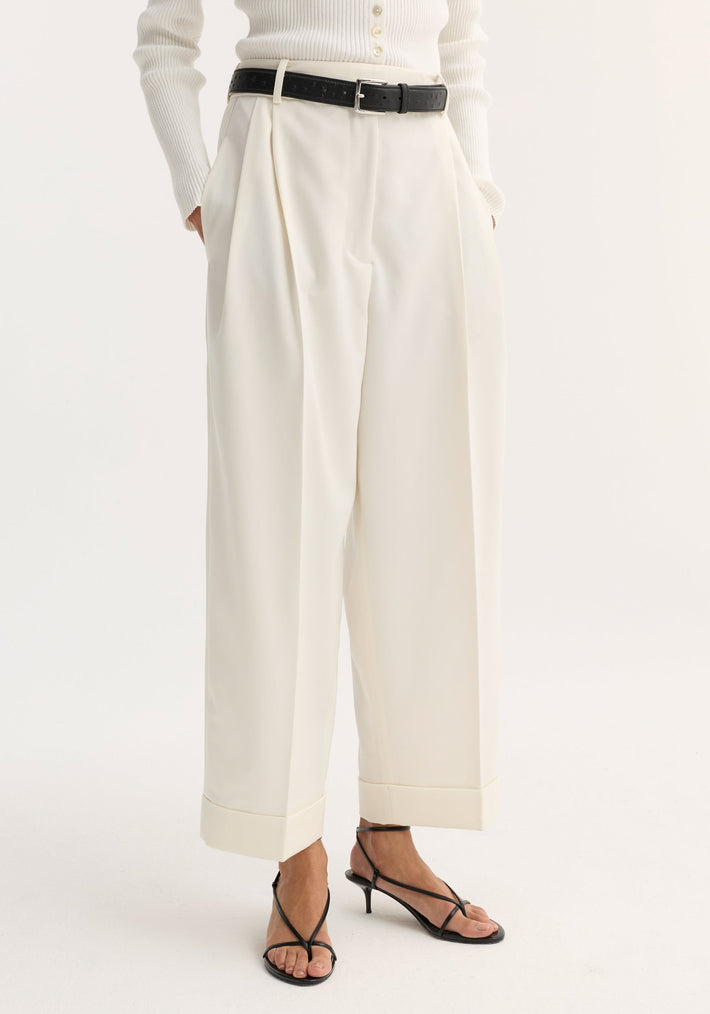 High-waist turn-up trousers | off white