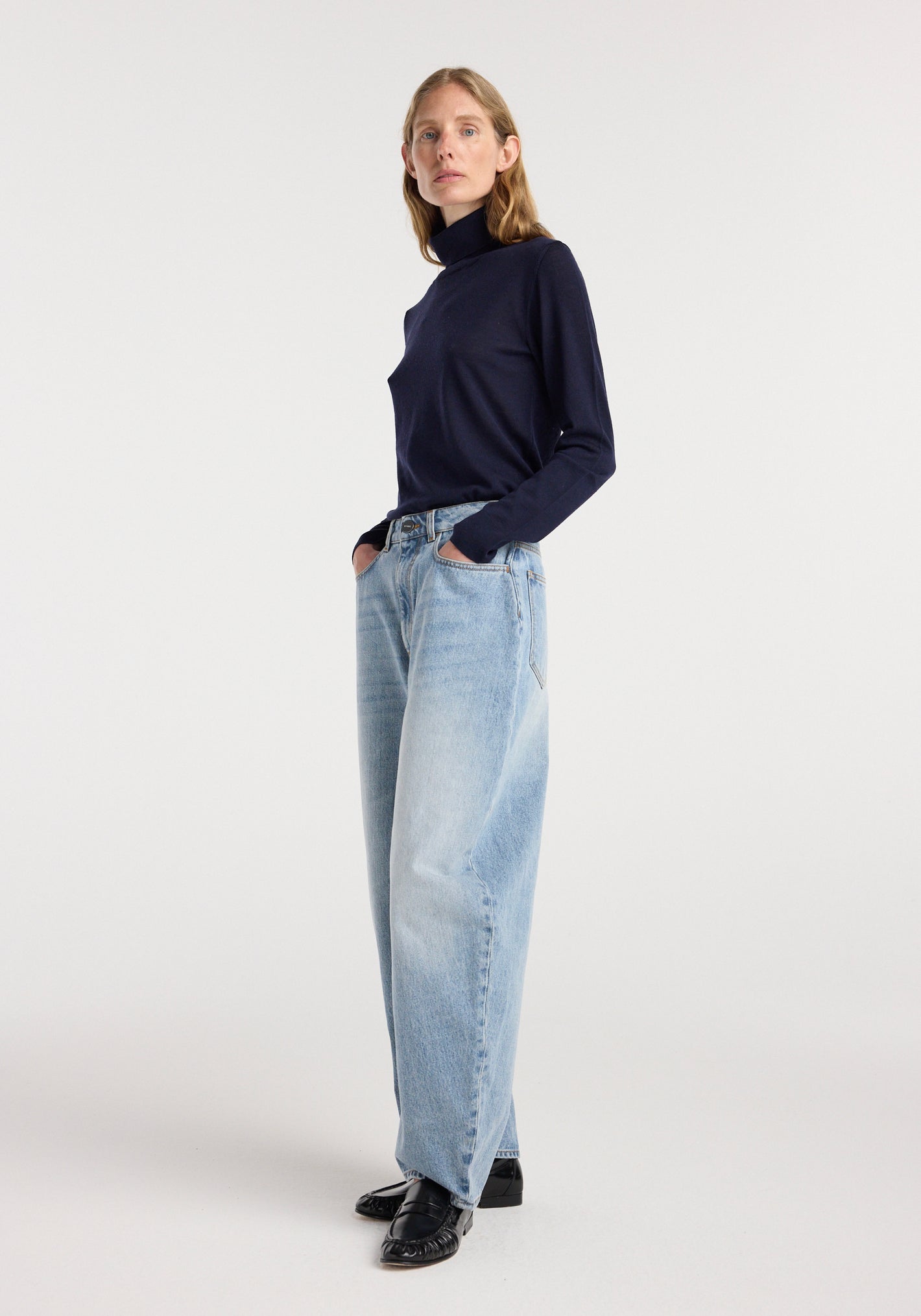 Fransje - Sculptural denim trousers | classic blue