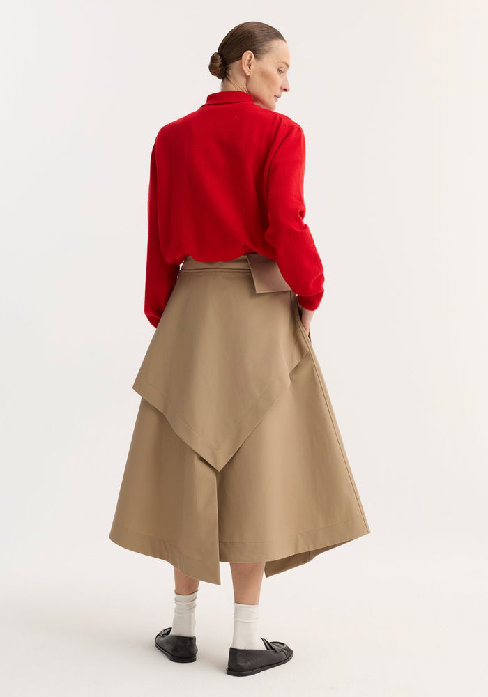 Deconstructed trench skirt | sand