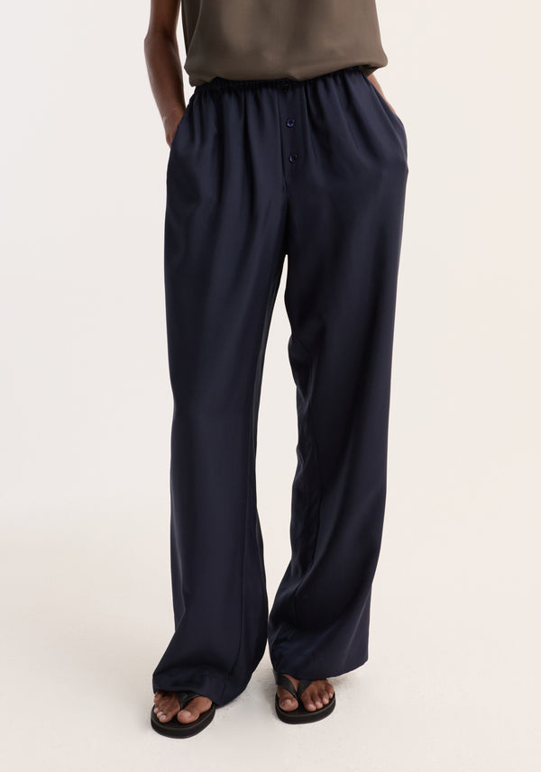 Relaxed silk trousers | night