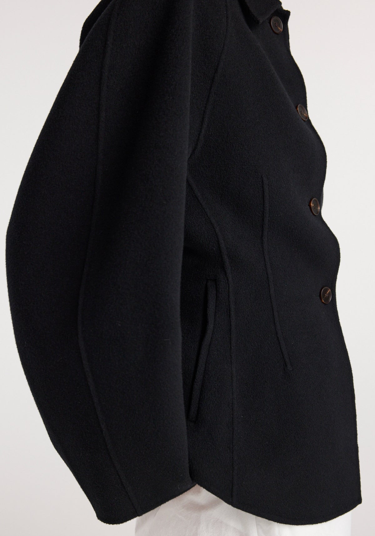 Double-faced sculptural jacket | black