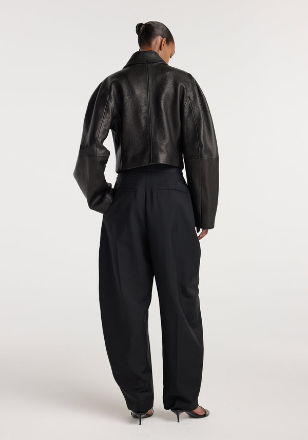 Rounded grain leather cropped jacket | black