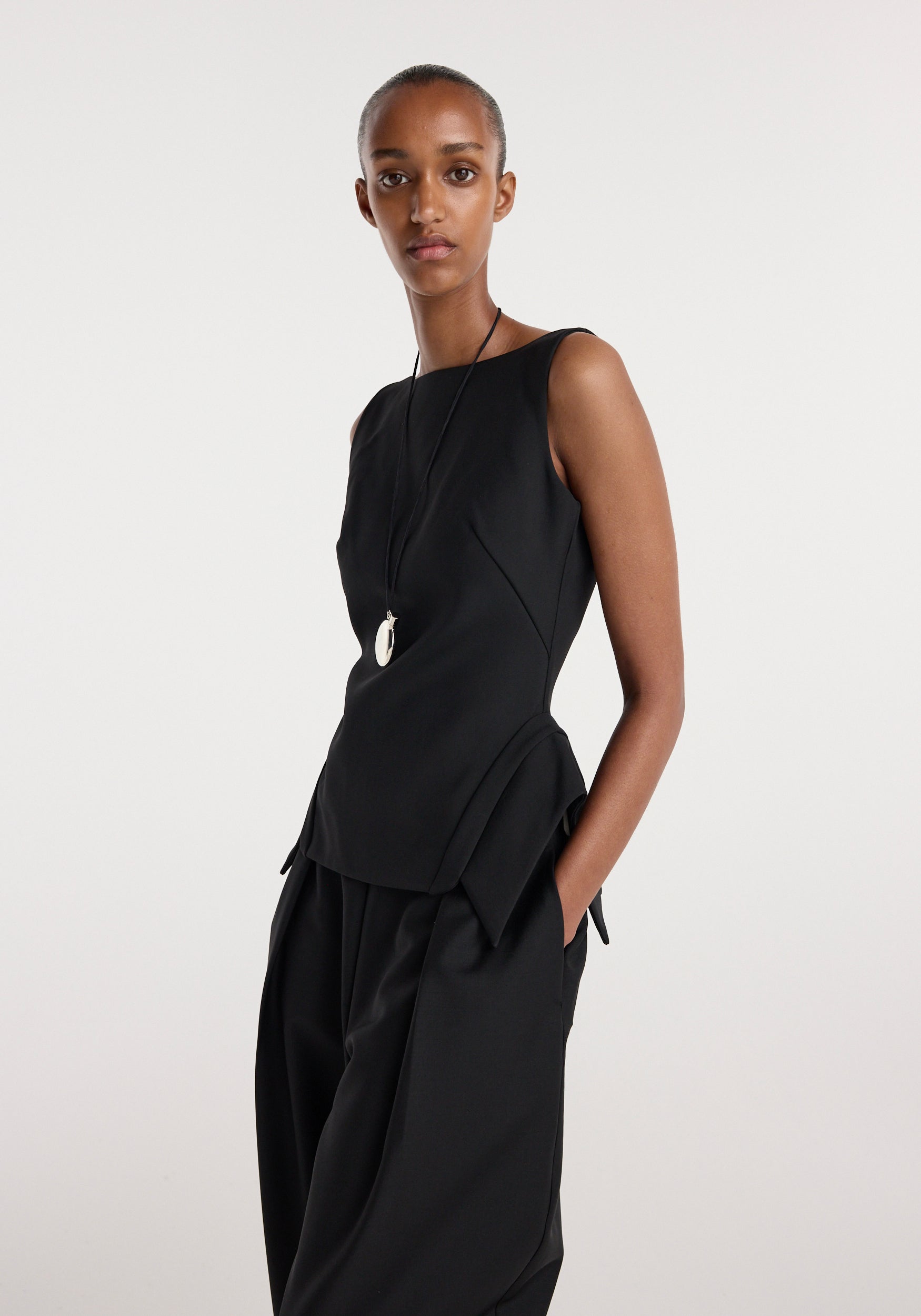 Deconstructed collar top | black