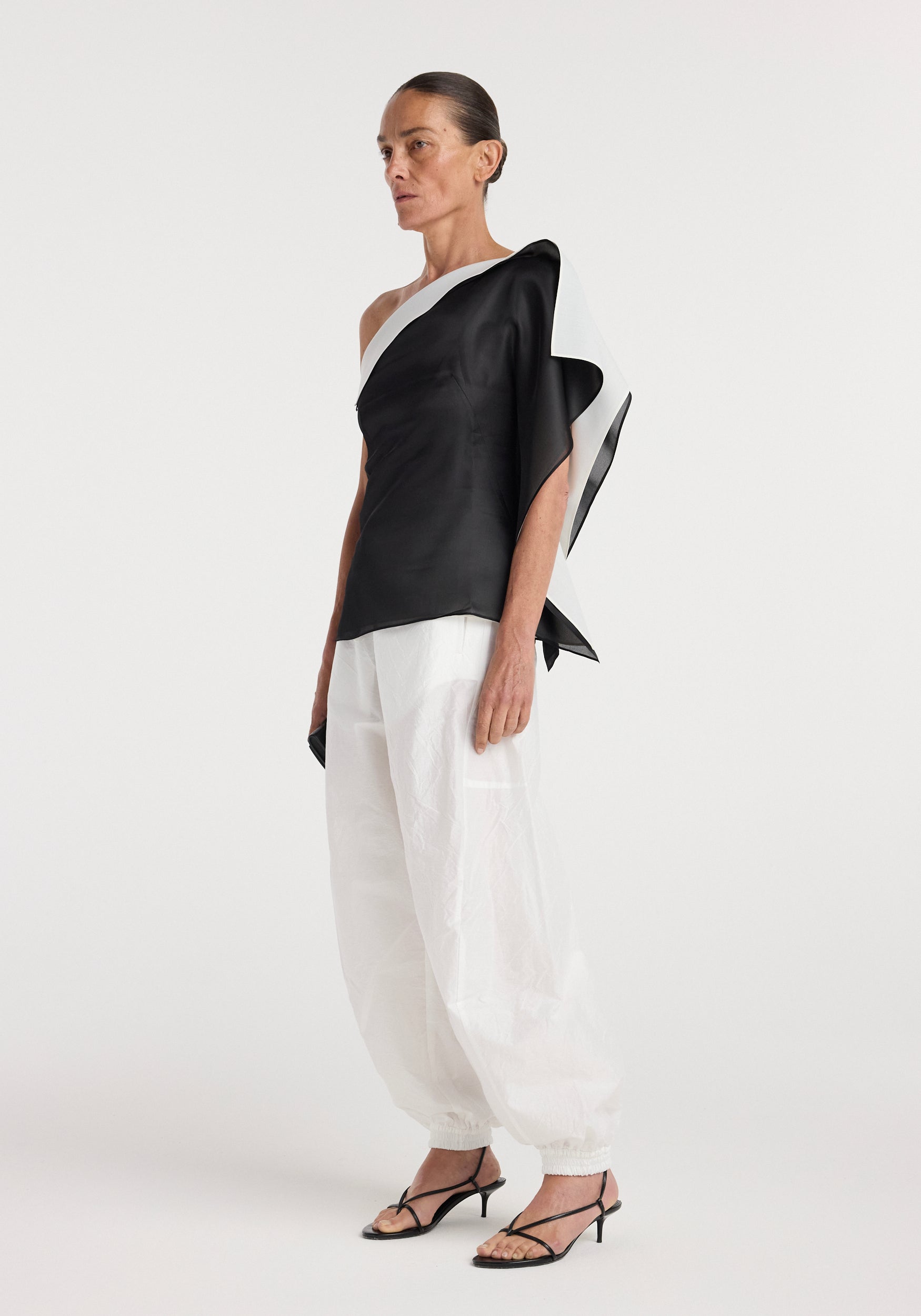 Sculptural double layered top | black