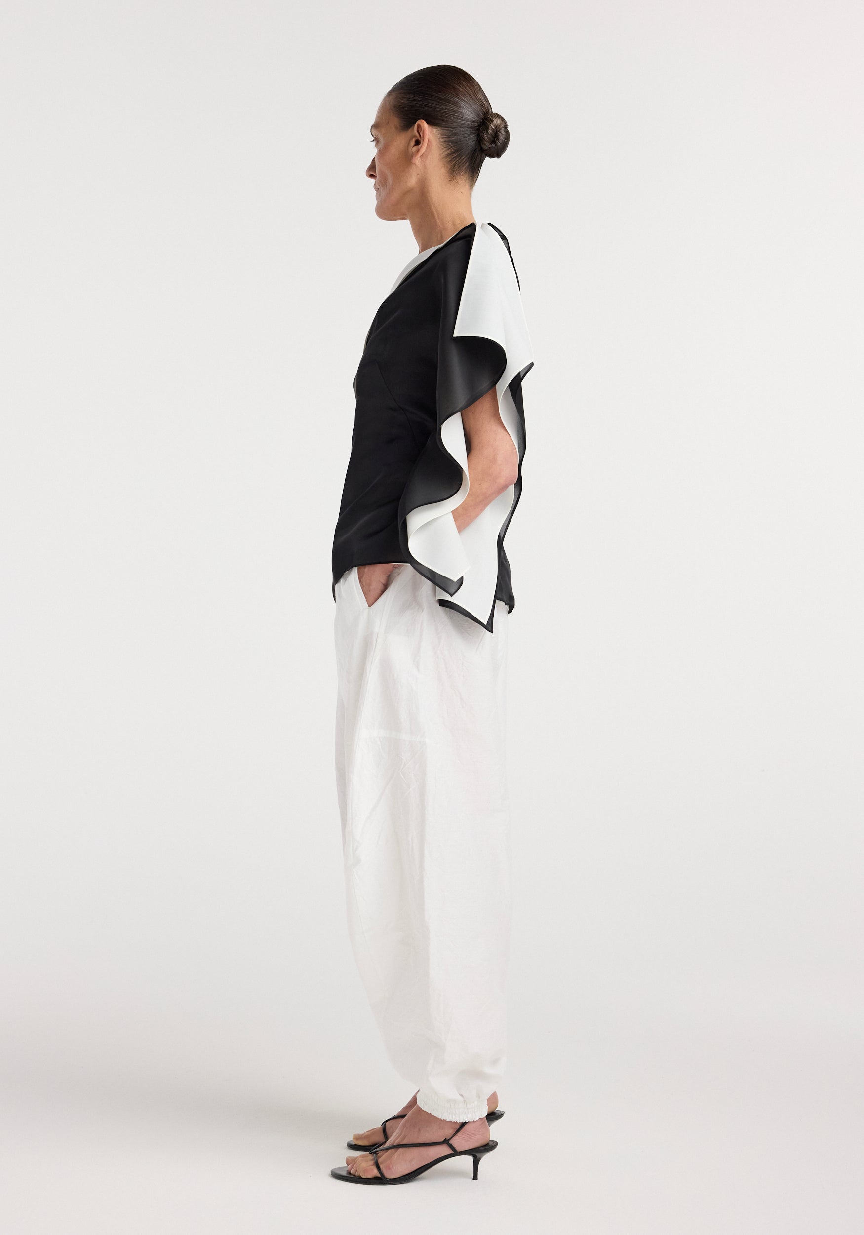 Sculptural double layered top | black