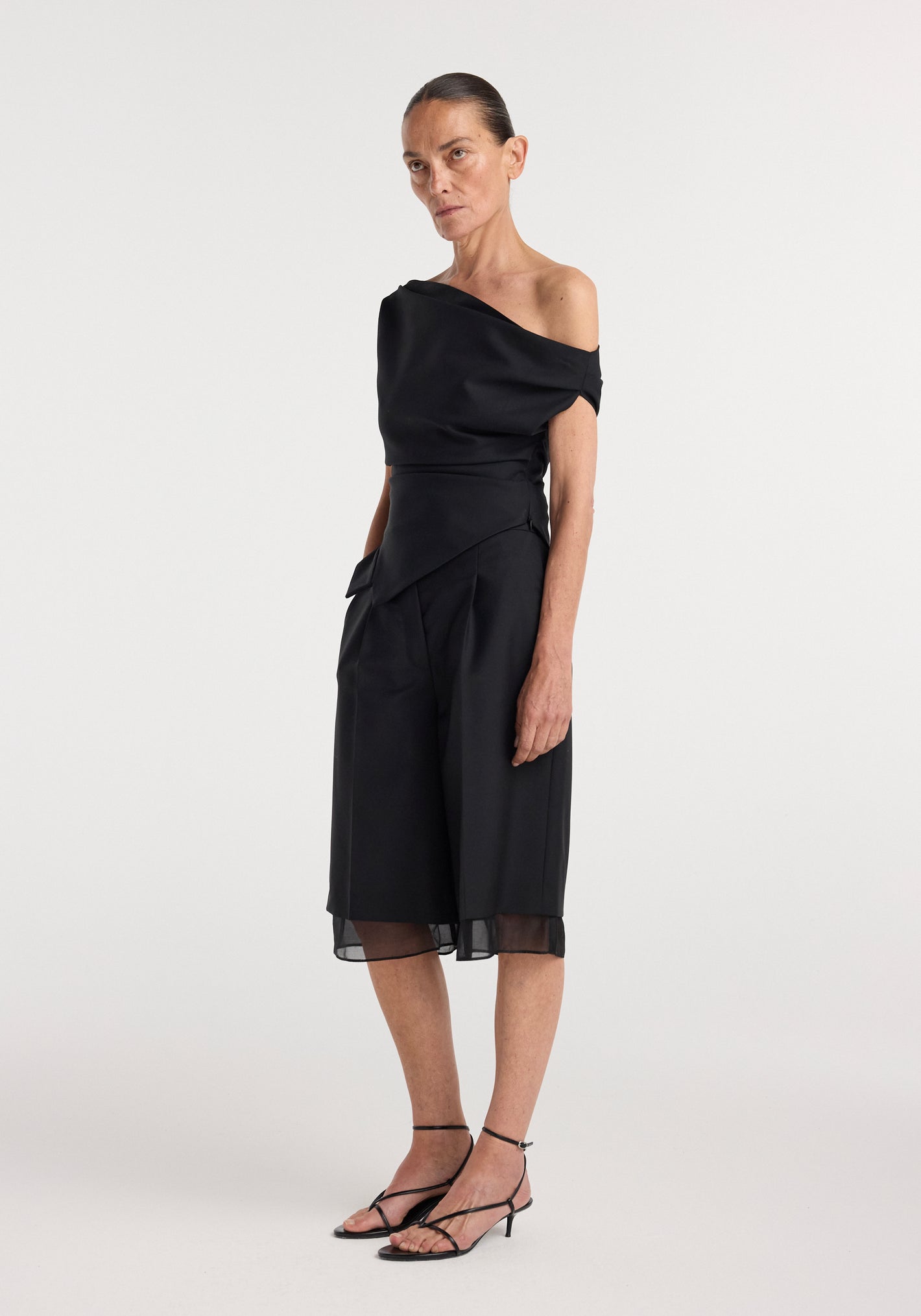 Off shoulder lapel top | black