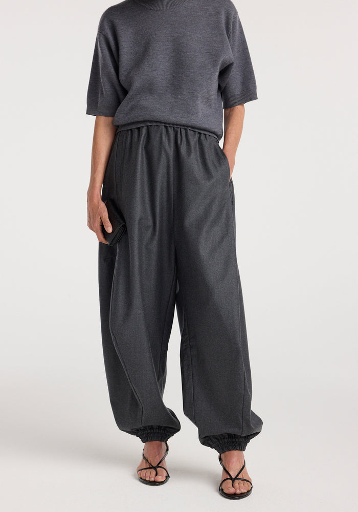 Balloon track pants | dark grey melange