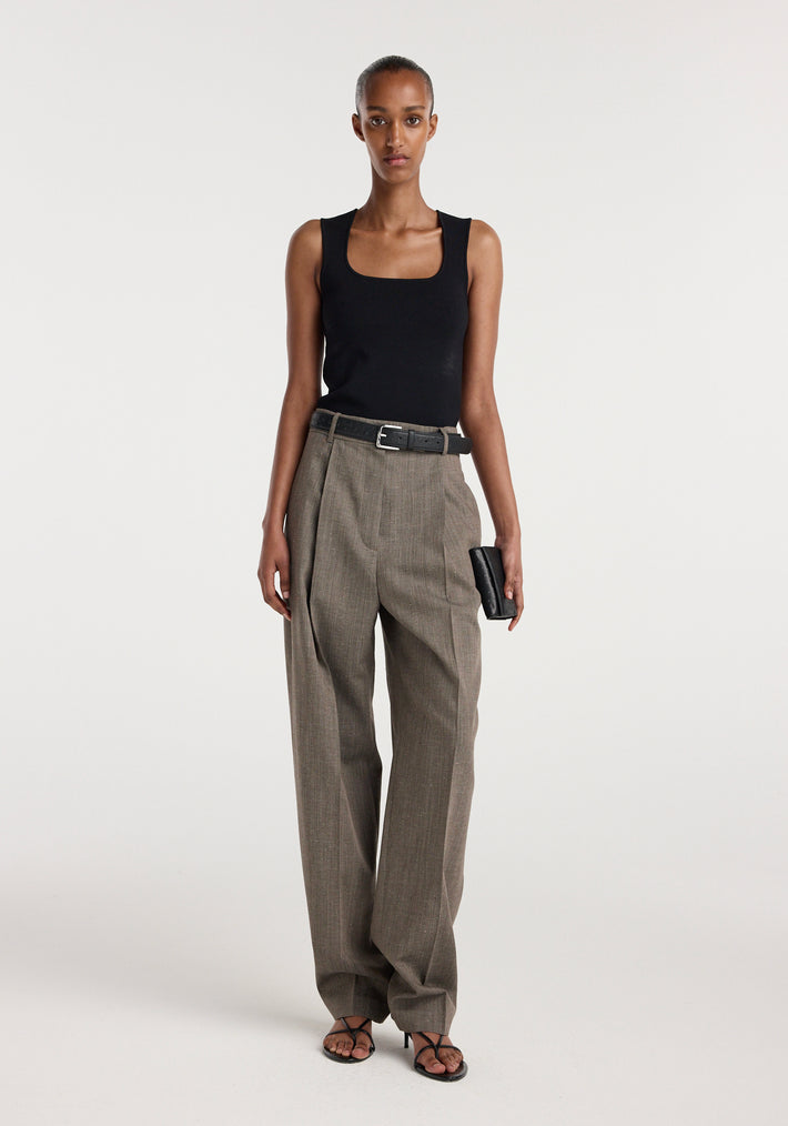 Daria - Single pleat tapered trousers | earth slub