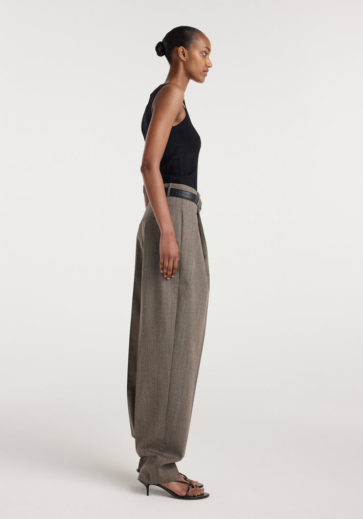 Daria - Single pleat tapered trousers | earth slub
