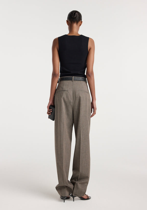 Daria - Single pleat tapered trousers | earth slub