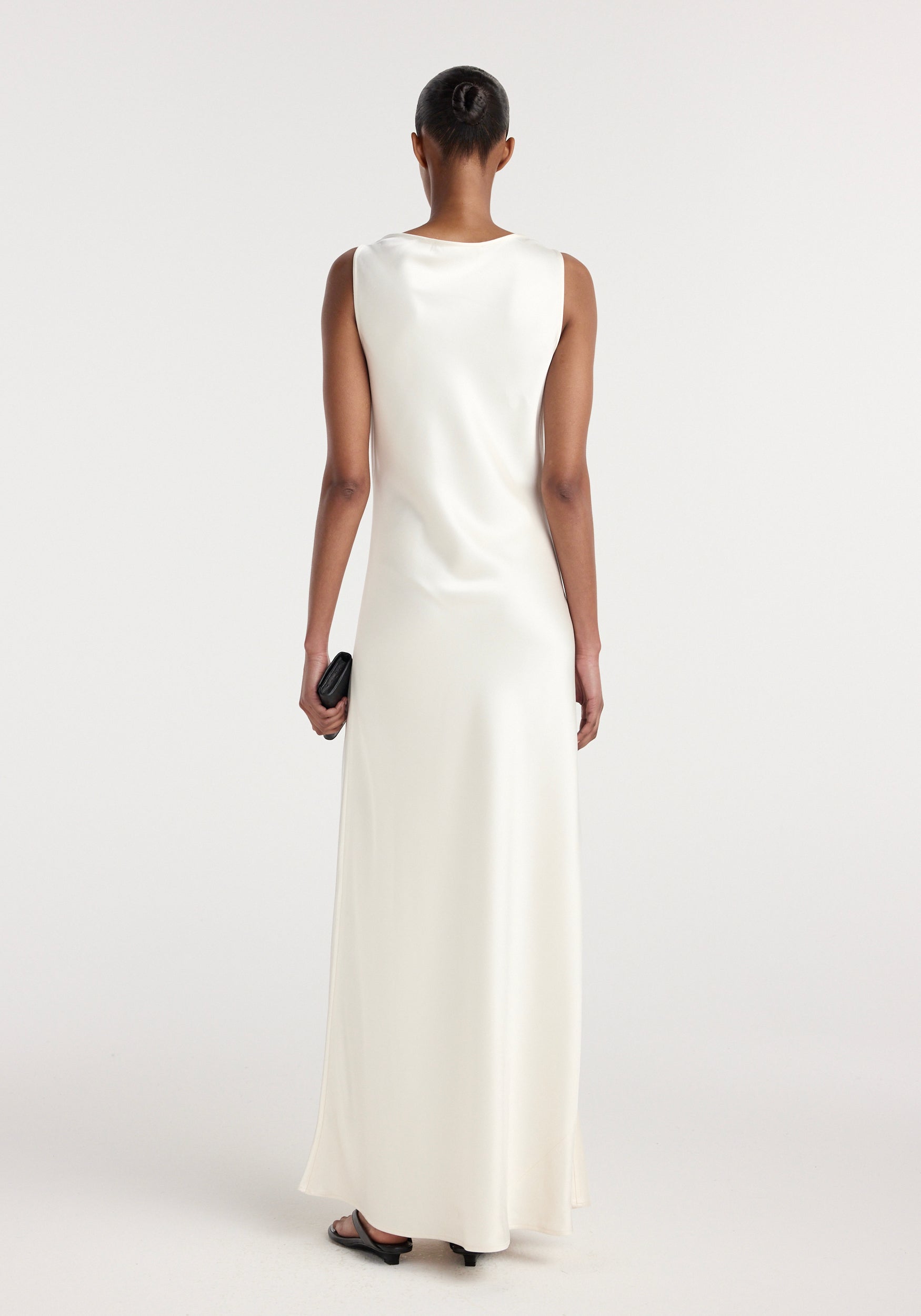 Scoop neck satin dress | ivory