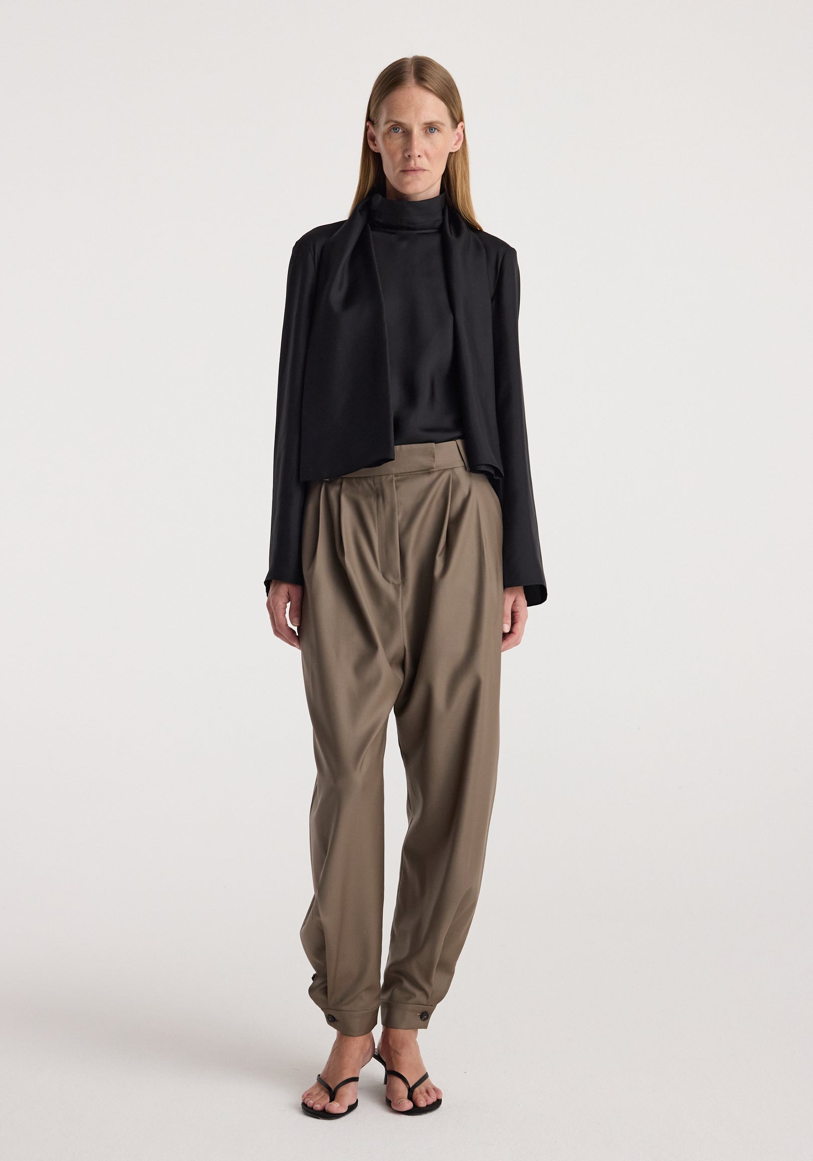 Tailored cuff trousers | desert brown