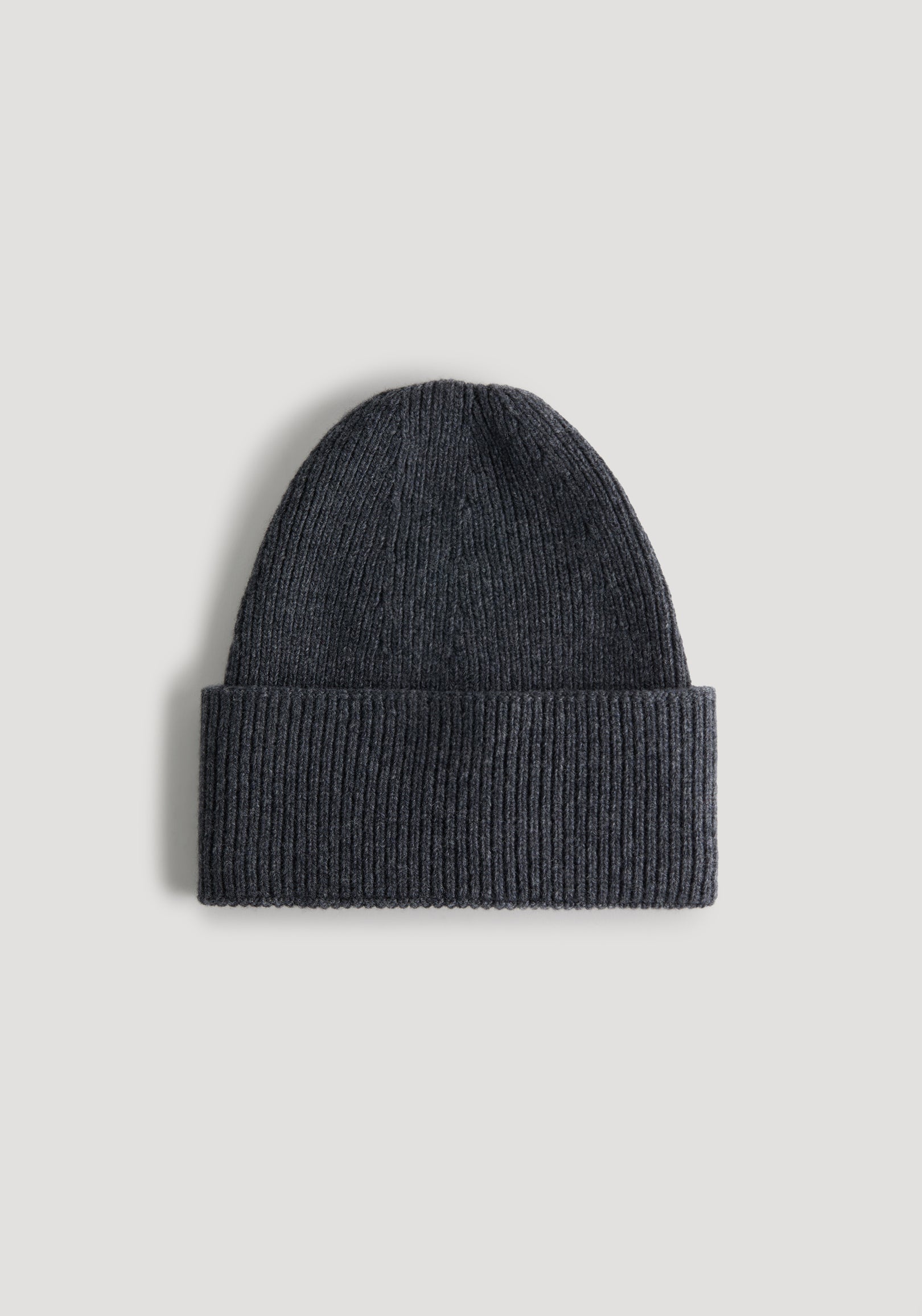 Beanie | anthracite melange with a ribbed knit texture and folded cuff, displayed on a neutral background.