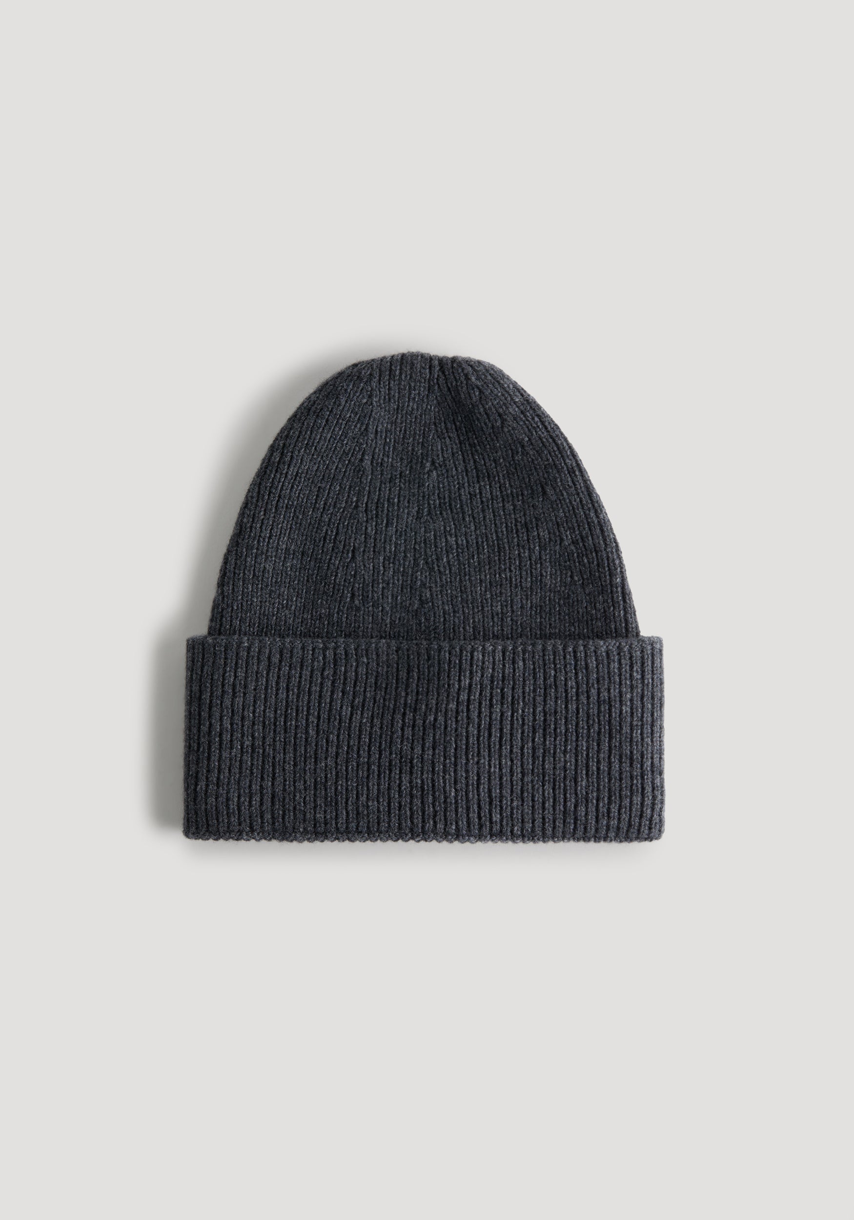 Beanie | anthracite melange with a ribbed knit texture and folded cuff, displayed on a neutral background.