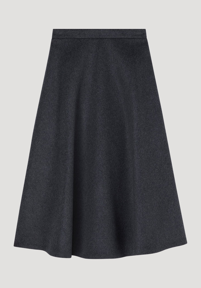 A-line skirt | anthracite melange: Dark charcoal-gray, mid-length A-line skirt with side pockets, seamless zipper, and textured recycled wool blend for a voluminous, soft drape.
