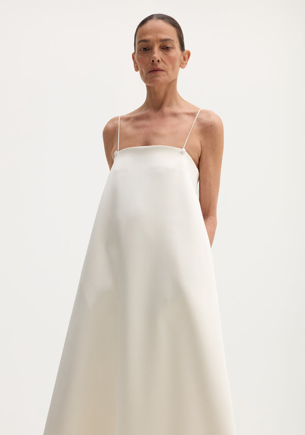 Voluminous satin dress | ivory